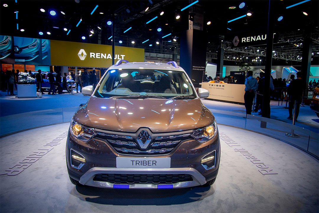 Renault Showcases the dual-tone version of the Triber MPV with an AMT